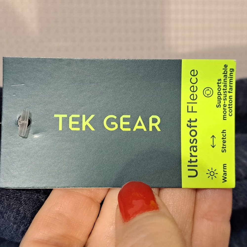 NWT!! Tek Gear Sz M Petite!! - Picture 2 of 2